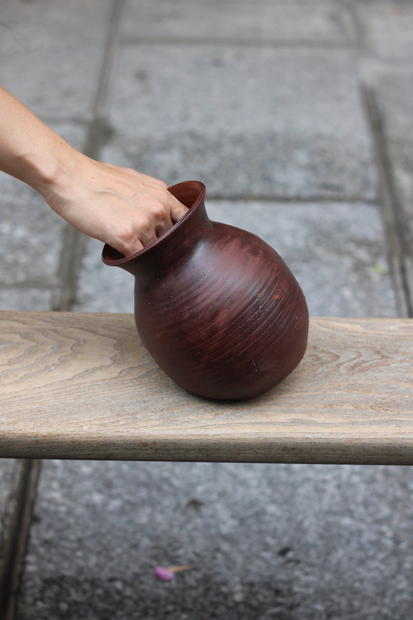Salt Hand Jar - Terre et Feu