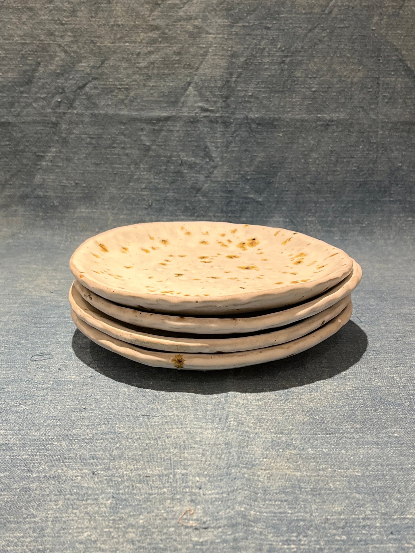 Speckled Volcan Plate - Potry