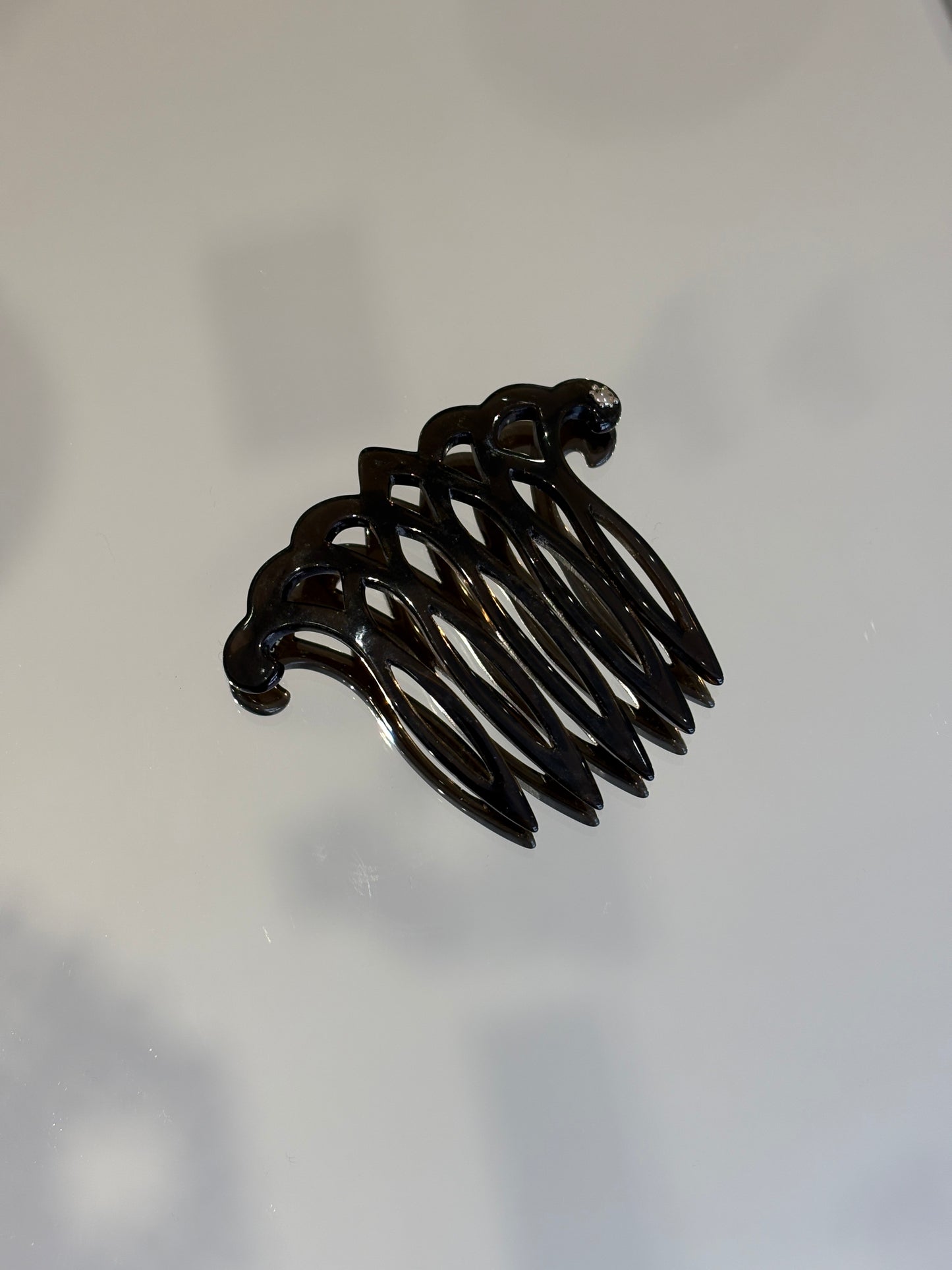 Pina Black Glaze