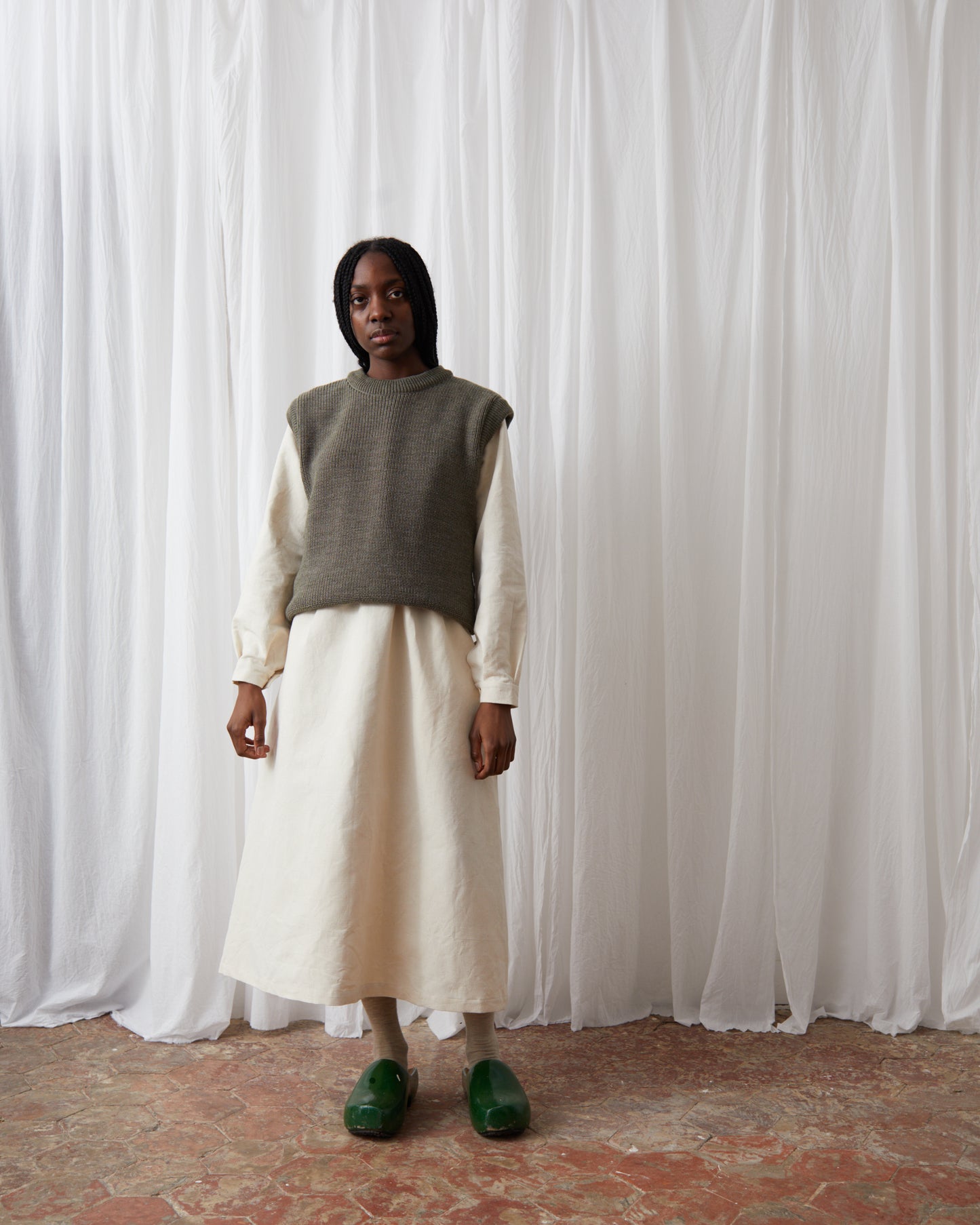 Sleeveless Unisex Sweater - Studio de Lostanges