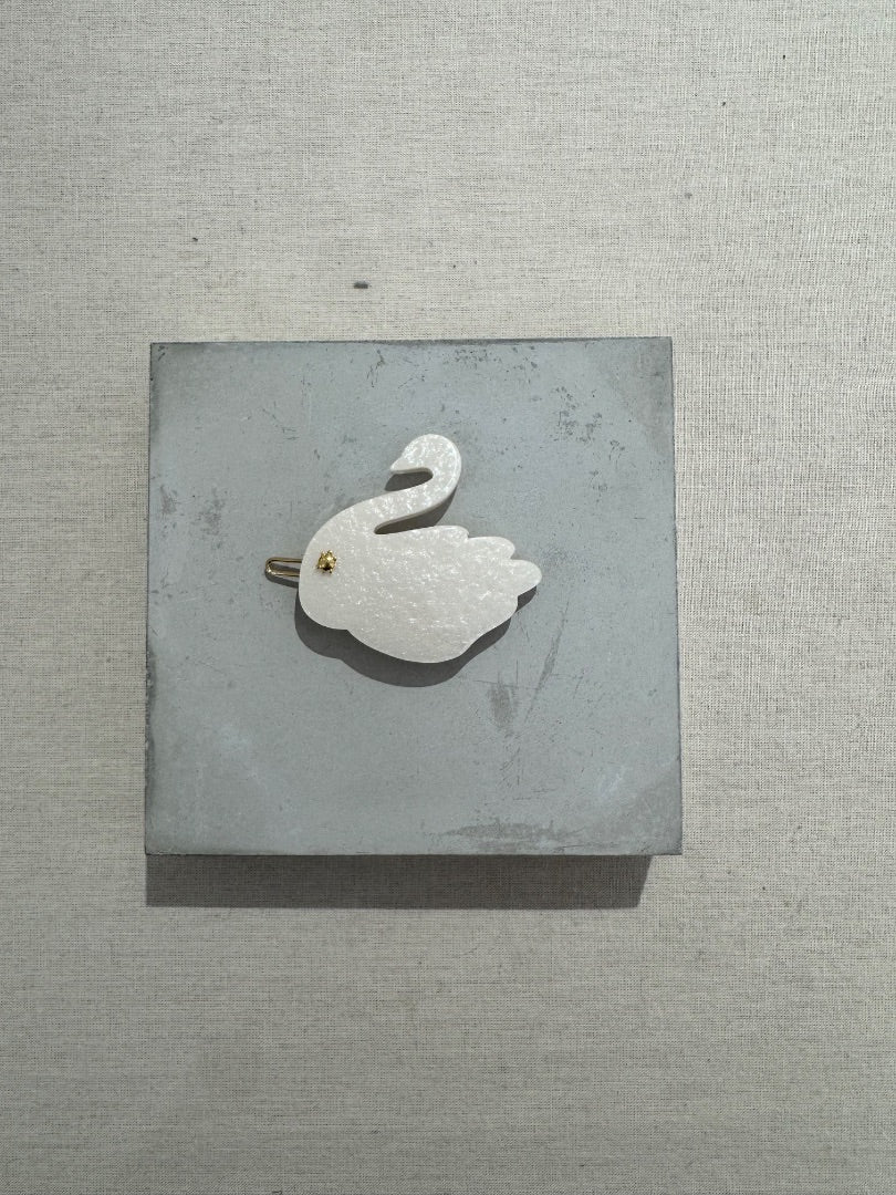 Swan Clip Pearly - Turtle Story