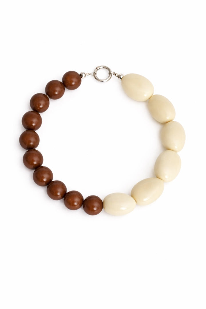 Ostra Necklace B/Cafe