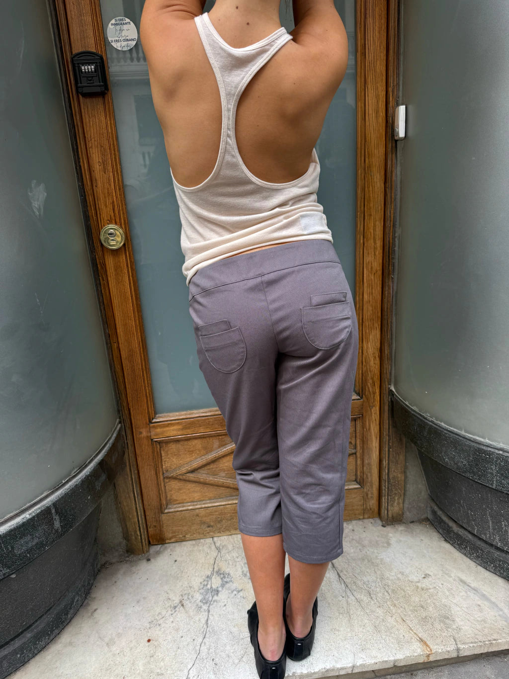 Capri Pants - Yegua