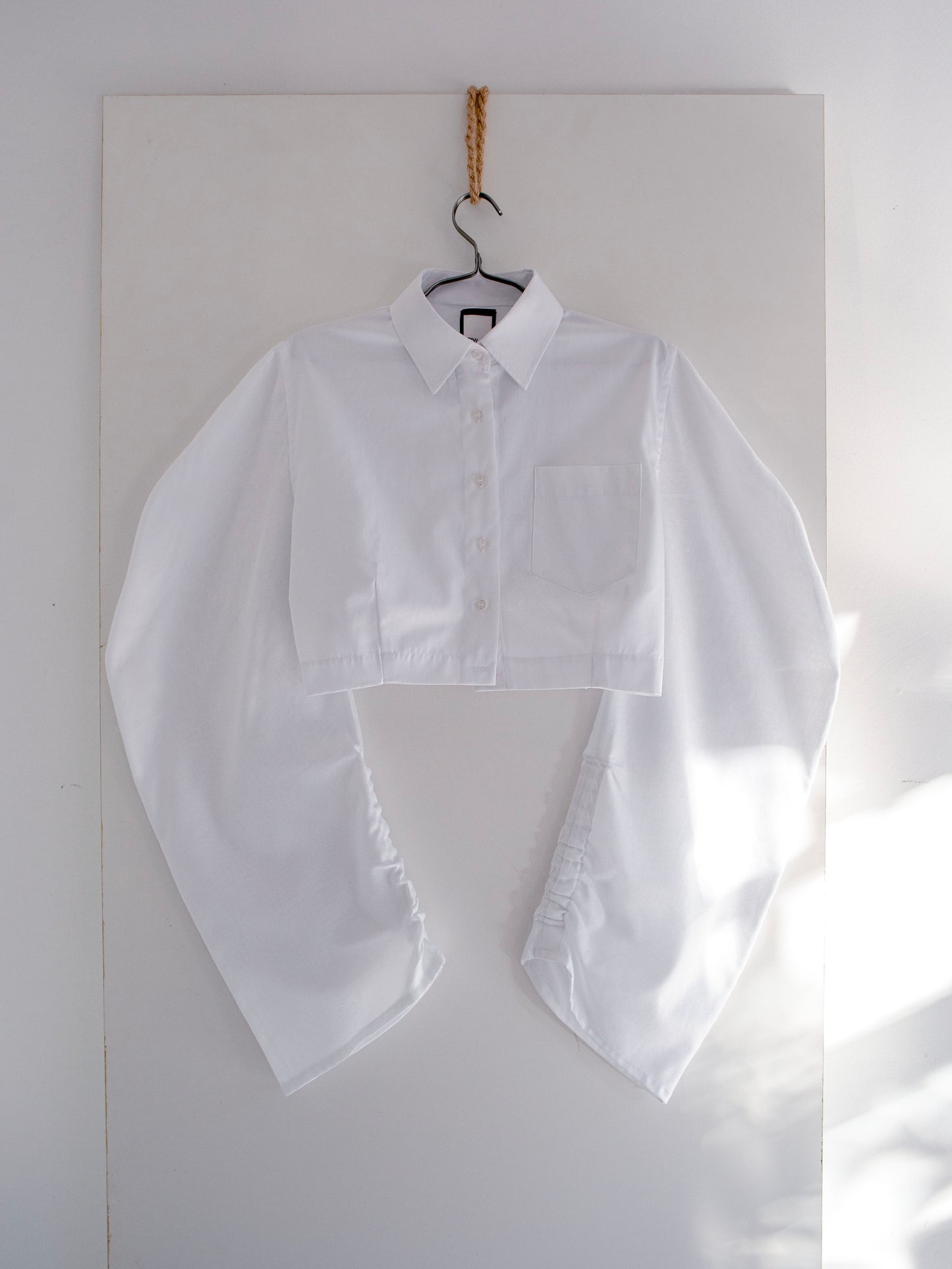 White Shirt - Deiv/Bassen