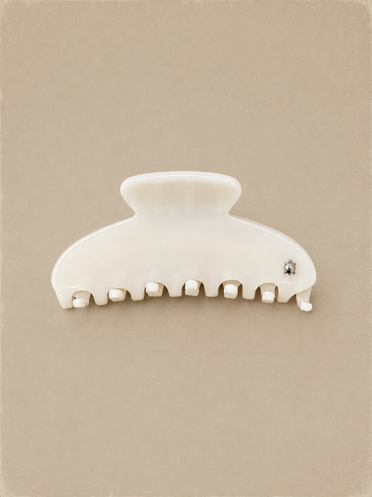 Hair Jaw Medium Vanilla - Turtle Story