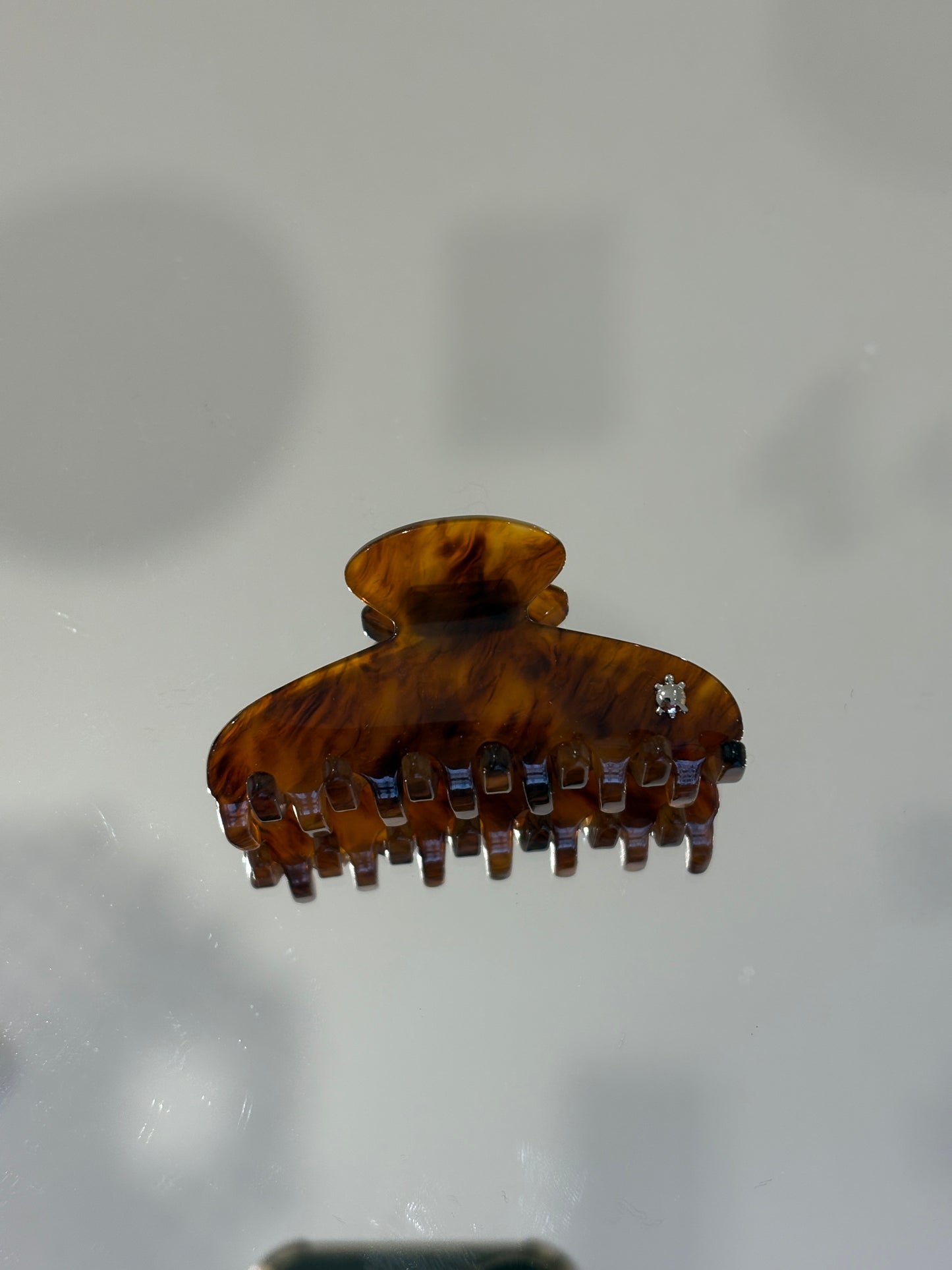 Iconic Hair Claw Toyko Dark Medium