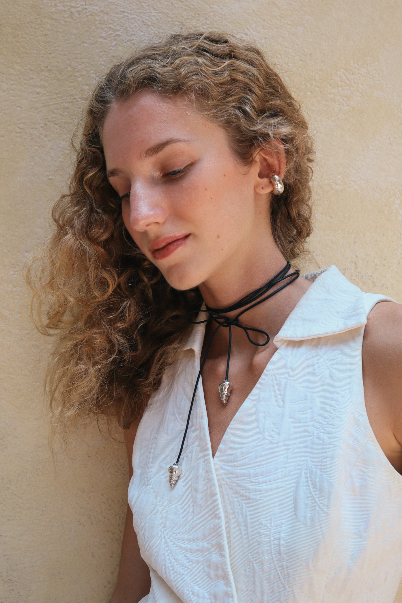 Le Coquillage Multiway Tie Necklace - Dionne Rêve