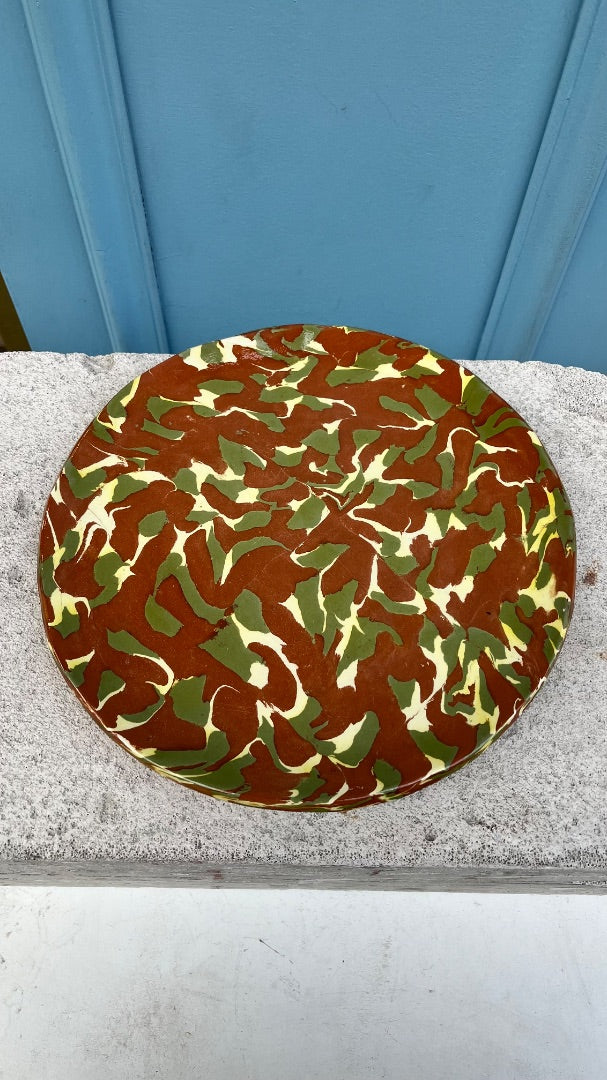 MIMI CONSIGNA  Plato llano marrón con verde y crema
