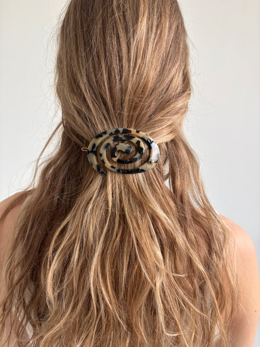 Large Spiral Clip Tokyo Light - Turtle Story