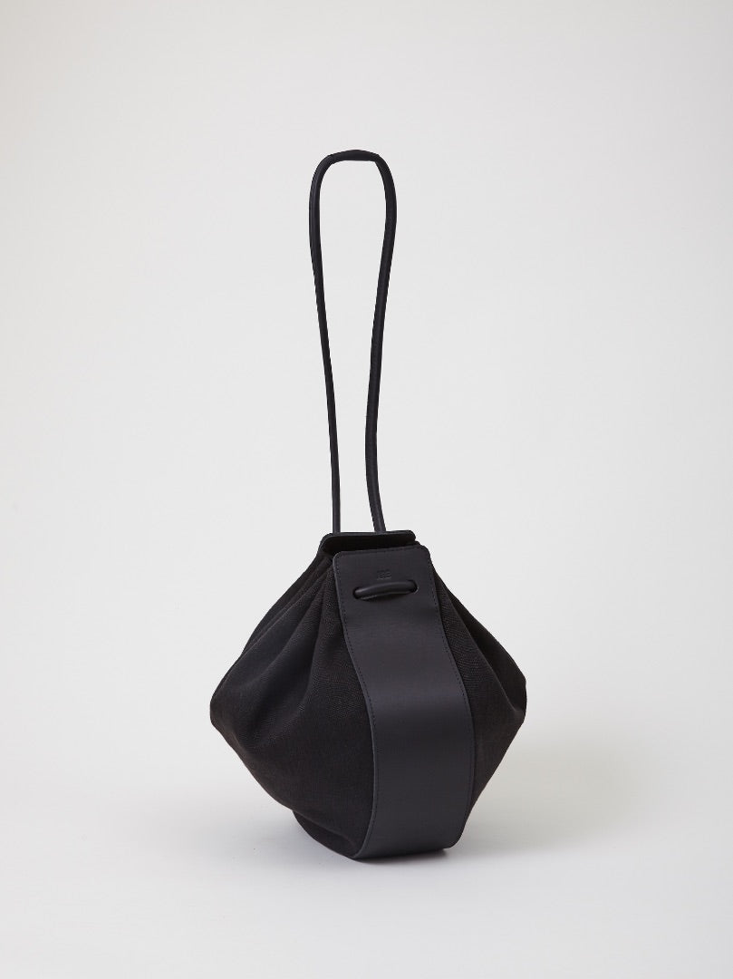 MARTINE in BLACK